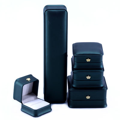 طرح تاج سبز جعبه جواهرات چرم PU لوکس برای حلقه گردنبند و رنگ سبز