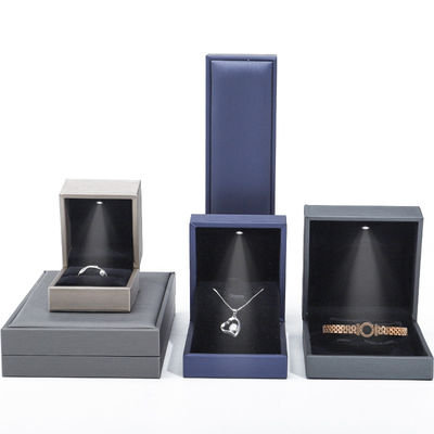 برش Finishing PU چمدان LED جعبه ذخیره جواهرات چند رنگ جواهرات جعبه هدیه