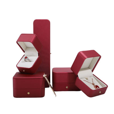 Hanhong Custom Red PU Leather Jewelry Packaging Box for Wedding Necklace Earrings Ring باکس بسته بندی جواهرات چرم قرمز برای گردنبند عروسی گوشواره