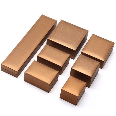 برچسب سفارشی جعبه کاغذی جواهرات برای گوشواره گردنبند حلقه آویز 9x9x3 سانتی متر