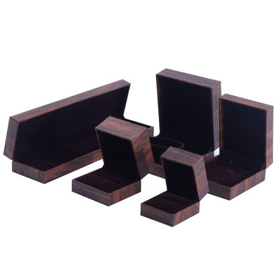 جعبه جواهرات قهوه ای دست ساز از جنس مقوای سازگار با محیط زیست، جعبه جواهرات قابل تنظیم