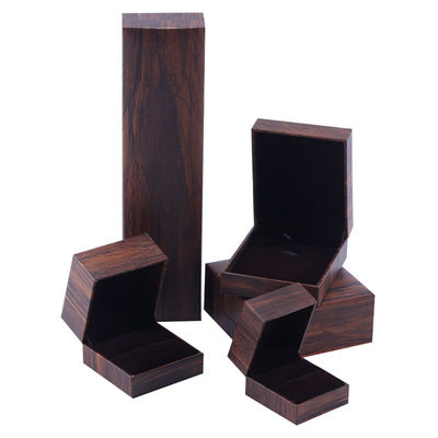 جعبه جواهرات قهوه ای دست ساز از جنس مقوای سازگار با محیط زیست، جعبه جواهرات قابل تنظیم