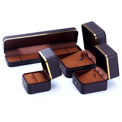 خرید جعبه بسته بندی جواهرات چرم سبک قهوه برای گوشواره های استود گردنبند ساعت و حلقه online manufacture