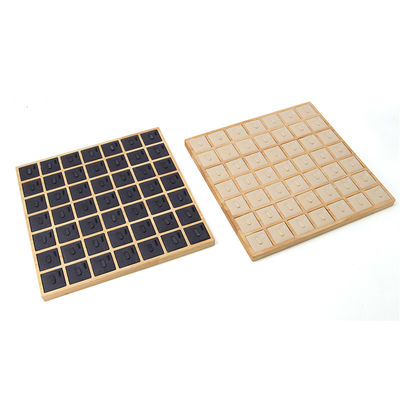 ظرفیت فراوان 7x7 ظروف نمایشگاهی جواهرات چوبی وسایل نمایشگاهی برای حلقه
