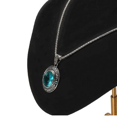 چند اندازه پوشه مخملی نرم نمایشگاه جواهرات نشان دهنده تندیس معلق نمایشگاه