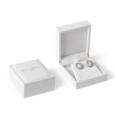 جعبه جواهرات سفید مربع مخملی با کیفیت بالا برای دستبند بسته بندی حلقه گردنبند