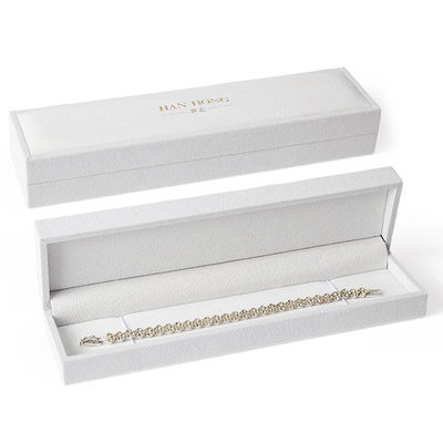 جعبه جواهرات سفید مربع مخملی با کیفیت بالا برای دستبند بسته بندی حلقه گردنبند