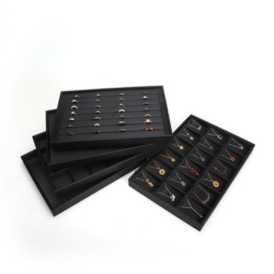 سینی‌های جواهرات چرمی مشکی لوکس قابل تنظیم OEM سینی‌های جواهرات برای نمایش انگشتر، دستبند، گردنبند