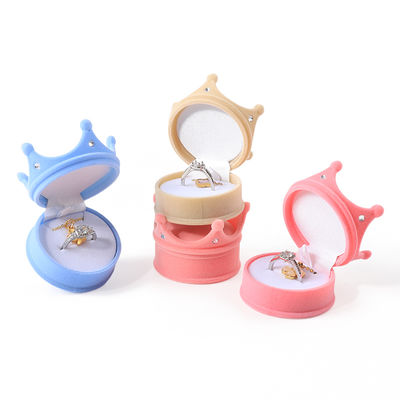 بسته بندی جواهرات جعبه حلقه مخملی تاج دار سفارشی با کیفیت بالا برای هدایای تعطیلات